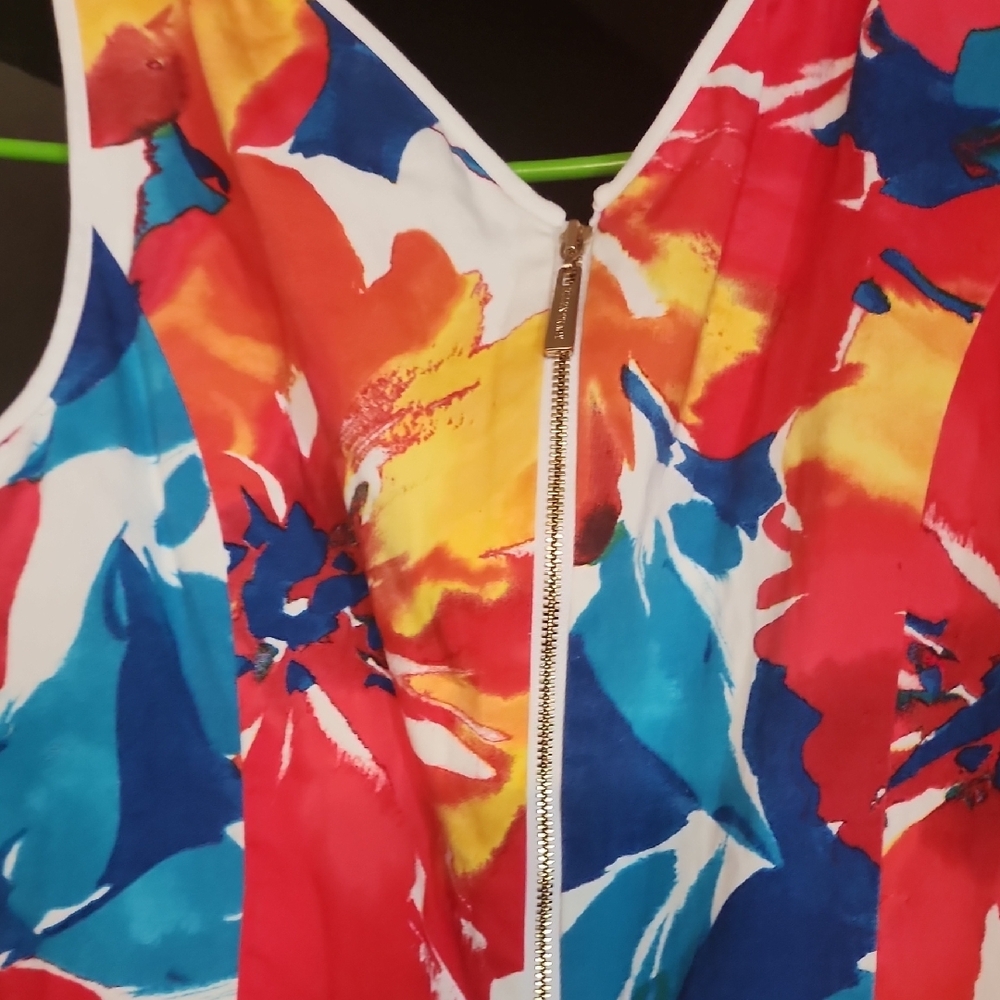 Vibrant Abstract Floral Fit & Flare Sleeveless Dress with White Pipin - Picture 4 of 7